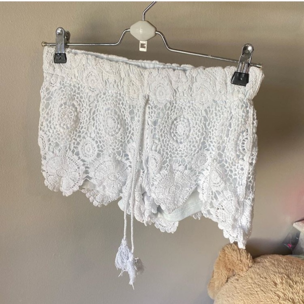 White lace shorts